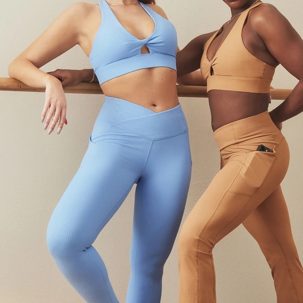 Fabletics Oasis Rib HW Crossover 7/8 Legging